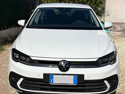 Usata VW Polo Life 95 CV (69 kW) 2023 Bianco Utilitaria
