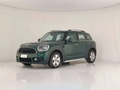 Usata Mini One D 116 CV (85 kW) 2017 Verde Utilitaria
