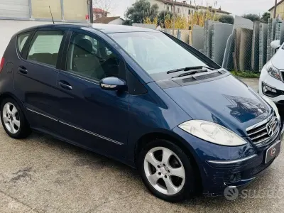 Usata Mercedes A180 Avantgarde 109 CV (80 kW) 2007 Blu Coupé
