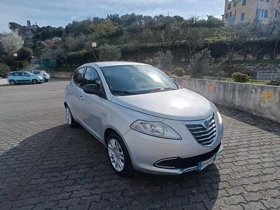 Usata Lancia Ypsilon Platinum 69 CV (50 kW) 2013 Grigio Utilitaria