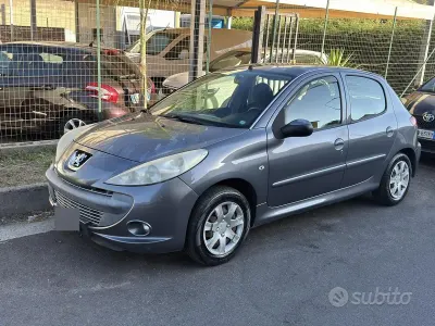 Usata Peugeot 206+ 68 CV (50 kW) 2011 Grigio Utilitaria