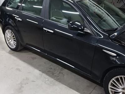 Usata Alfa Romeo 159 150 CV (110 kW) 2009 Nero Station wagon