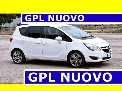 Usata Opel Meriva 120 CV (88 kW) 2015 Bianco Monovolume