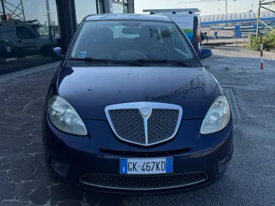 Usata Lancia Ypsilon 60 CV (44 kW) 2007 Blu/azzurro Utilitaria