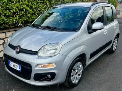 Usado Fiat Panda Pop 69 HP (50 kW) 2017 Cinzento Citadino