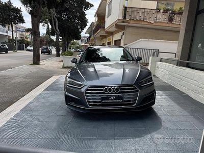 Begagnad Audi A5 S-Line 190 HK (139 kW) 2018 Grå Sportkupé