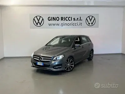 Usata Mercedes B180 Premium 109 CV (80 kW) 2015 Grigio Monovolume