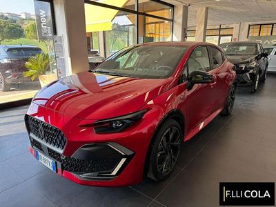 Usata Renault Clio V Esprit Alpine 160 CV (117 kW) 2025 Rosso Utilitaria
