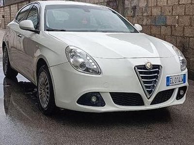 Usata Alfa Romeo Giulietta 140 CV (102 kW) 2011 Bianco Utilitaria