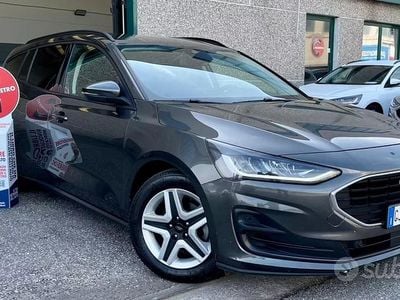 Usata Ford Focus 120 CV (88 kW) 2022 Grigio Station wagon
