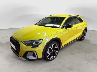 Usado Audi A3 Ambiente 150 CV (110 kW) 2024 Amarillo Berlina