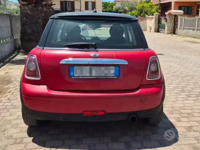 Usata Mini Cooper 110 CV (80 kW) 2009 Rosso Utilitaria