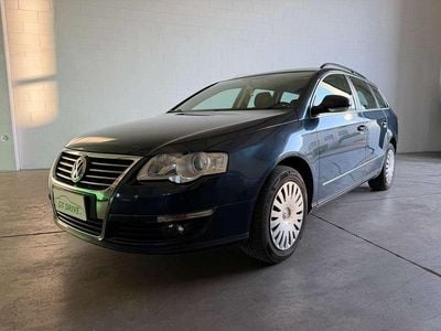 Usata VW Passat Comfortline 105 CV (77 kW) 2008 Grigio scuro metallizzato Station wagon