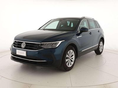 Usata VW Tiguan Life 150 CV (110 kW) 2022 Nightshade blue metallizzato SUV