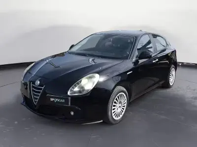 Usata Alfa Romeo Giulietta Progression 104 CV (76 kW) 2012 Nero Utilitaria