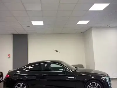 Usata Mercedes C220 Premium 170 CV (125 kW) 2016 Nero Coupé