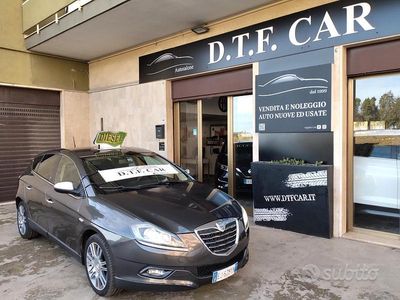 Usata Lancia Delta 120 CV (88 kW) 2011 Grigio Utilitaria