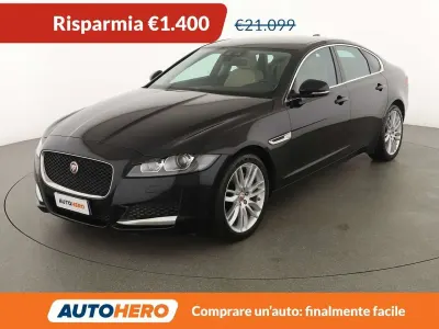 Usata Jaguar XF Prestige 179 CV (131 kW) 2019 Blu/azzurro Berlina