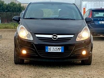 Usata Opel Corsa 75 CV (55 kW) 2006 Nero Utilitaria