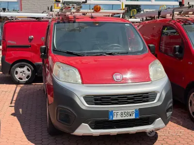 Usata Fiat Fiorino 95 CV (69 kW) 2016 Rosso Monovolume