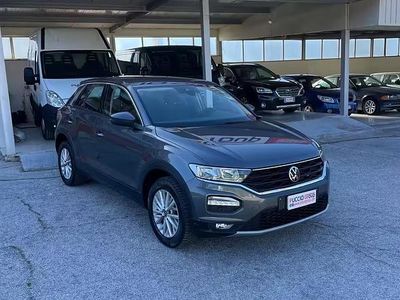 Usata VW T-Roc Business 150 CV (110 kW) 2022 Grigio SUV