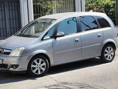 Usata Opel Meriva Club 90 CV (66 kW) 2010 Monovolume
