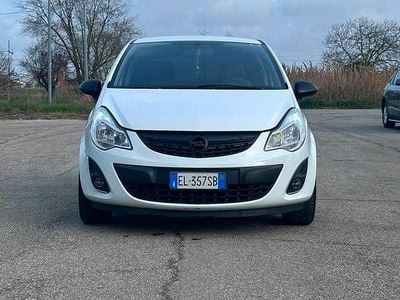 Usata Opel Corsa 85 CV (62 kW) 2012 Bianco Utilitaria