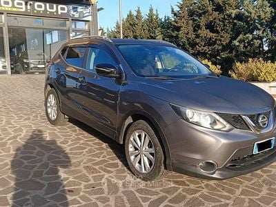 Usata Nissan Qashqai Tekna 110 CV (80 kW) 2016 Grigio SUV