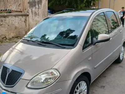 Usata Lancia Musa 90 CV (66 kW) 2010 Monovolume