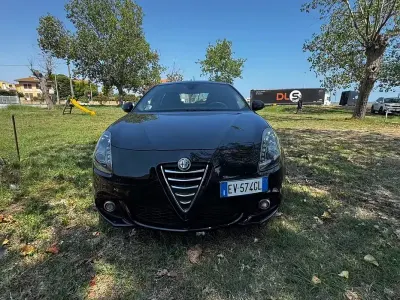 Usata Alfa Romeo Giulietta Progression 120 CV (88 kW) 2014 Nero Utilitaria