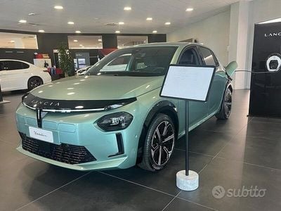 Usata Lancia Ypsilon 114 kW (156 CV) 2024 Verde Utilitaria