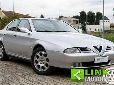 Usata Alfa Romeo 166 Super 205 CV (150 kW) 1999 Grigio Berlina