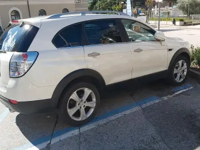 Usata Chevrolet Captiva LTZ 184 CV (135 kW) 2011 Bianco SUV
