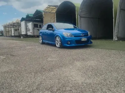 Käytetty Opel Astra OPC 240 HP (176 kW) 2009 Sininen Coupe - kaksiovinen