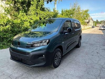 Nuova Peugeot Partner 131 CV (96 kW) 2026 Blu/azzurro Monovolume