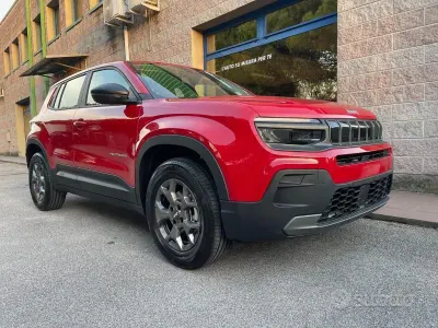 Usata Jeep Avenger Longitude 101 CV (74 kW) 2024 Rosso SUV
