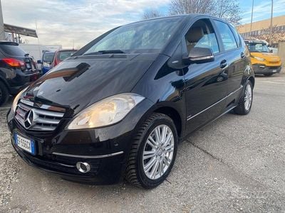 Gebraucht Mercedes A160 Avantgarde 95 PS (69 kW) 2010 Schwarz Limousine