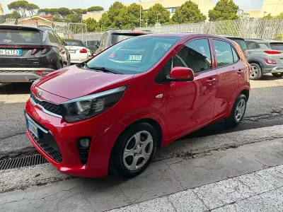Usata Kia Picanto Active 65 CV (47 kW) 2019 Rosso Utilitaria