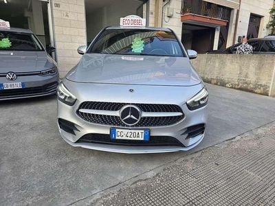 Usata Mercedes B180 Premium 116 CV (85 kW) 2021 Grigio Monovolume