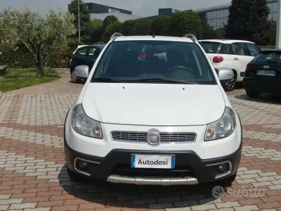 Usata Fiat Sedici 120 CV (88 kW) 2012 Bianco SUV