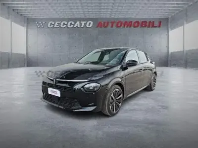 Usata Lancia Ypsilon 110 CV (80 kW) 2024 Nero Utilitaria