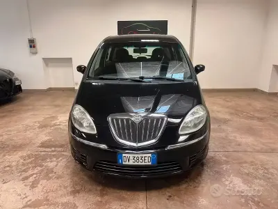 Usata Lancia Musa 95 CV (69 kW) 2009 Grigio Monovolume