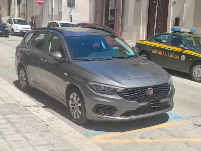 Usata Fiat Tipo 120 CV (88 kW) 2017 Grigio Station wagon