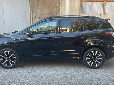 Usata Ford Kuga ST-Line 120 CV (88 kW) 2017 SUV