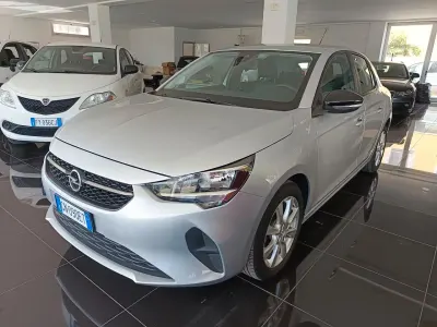Używany Opel Corsa Elegance 75 KM (55 kW) 2023 Szary Hatchback