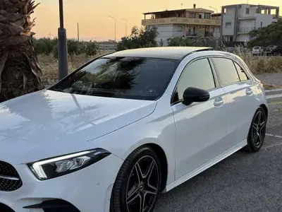 Usata Mercedes A180 Premium 116 CV (85 kW) 2018 Berlina