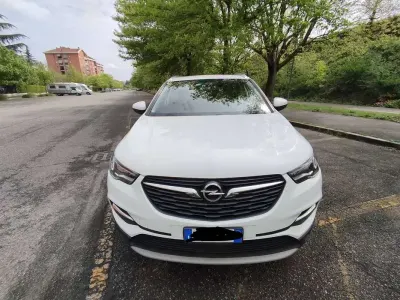 Usata Opel Grandland X Innovation 120 CV (88 kW) 2018 Bianco SUV