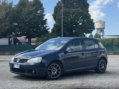 Usata VW Golf IV Comfortline 105 CV (77 kW) 2005 Bluazzurro Berlina