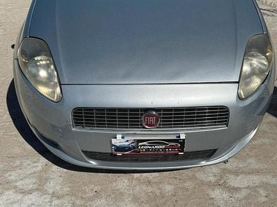 Usata Fiat Grande Punto Dynamic 90 CV (66 kW) 2007 Grigio Utilitaria