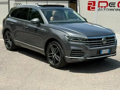 Usata VW Touareg Advance 286 CV (210 kW) 2019 Grigio SUV
